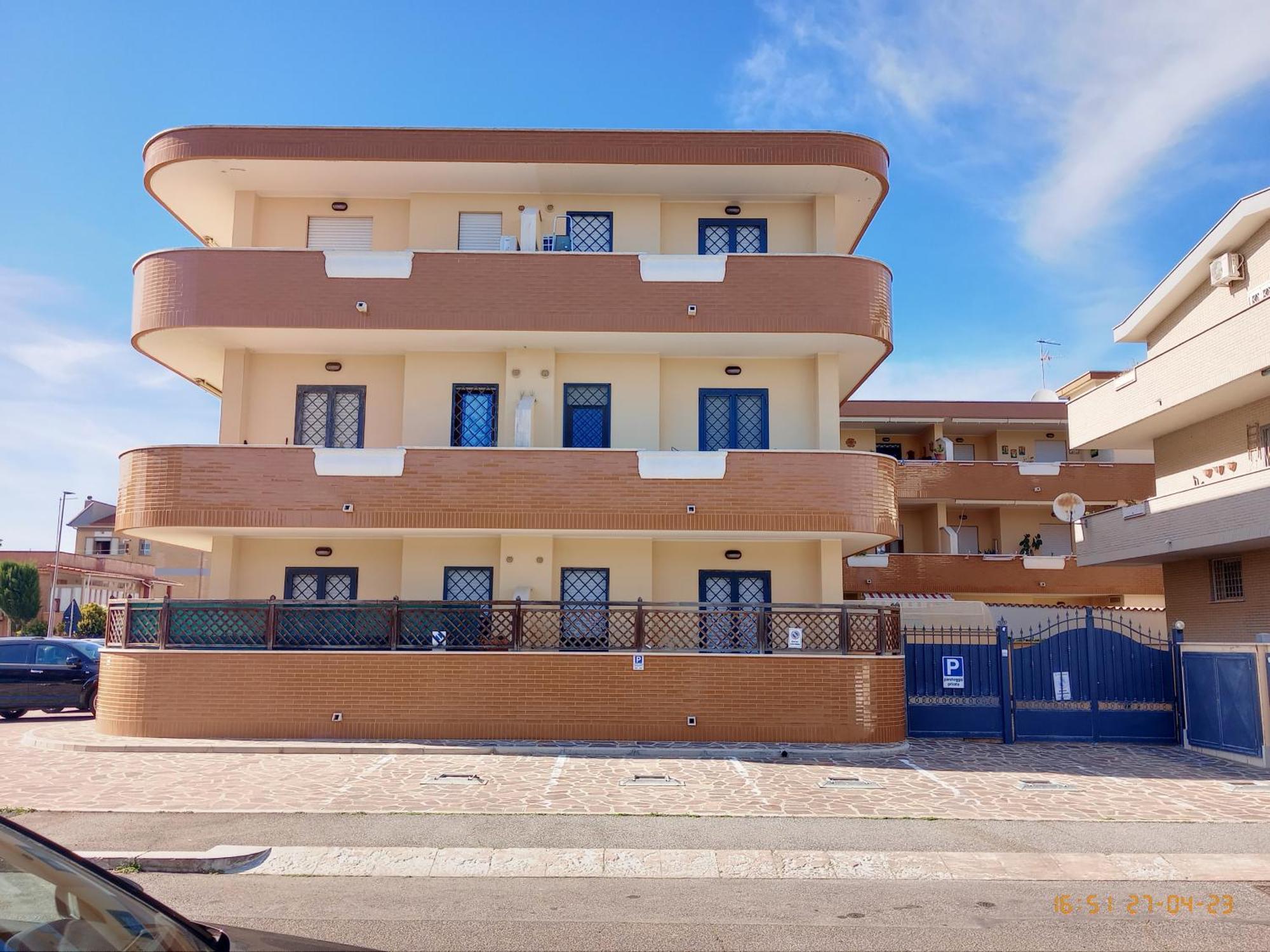 Summer&Winter Home By The Sea Фиумичино Екстериор снимка